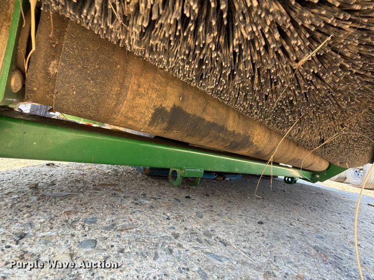 image for item FK5225 John Deere TD100 top dresser spreader