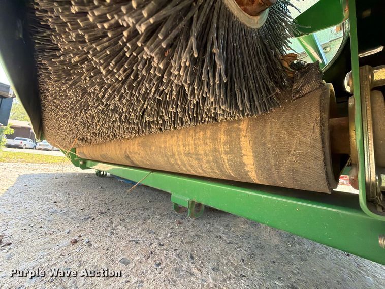 image for item FK5225 John Deere TD100 top dresser spreader