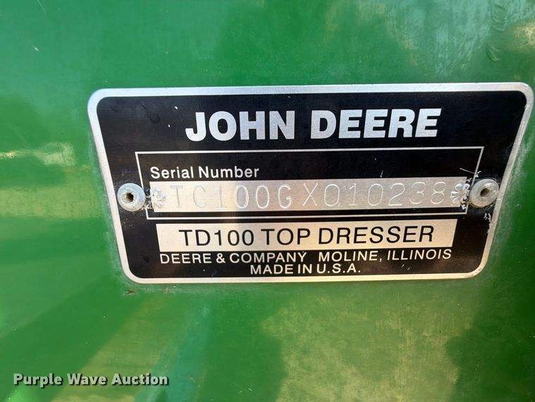 image for item FK5225 John Deere TD100 top dresser spreader