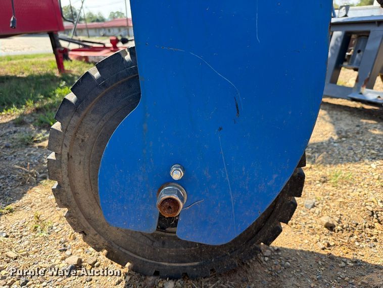 image for item FK5227 Topcat SSSG72 skid steer dozer blade