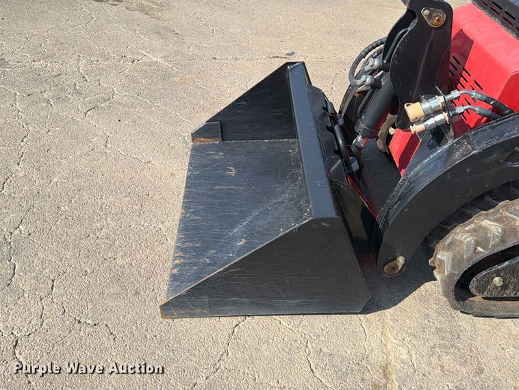 image for item FK5229 2024 Valley Pioneer SCL850 compact utility loader