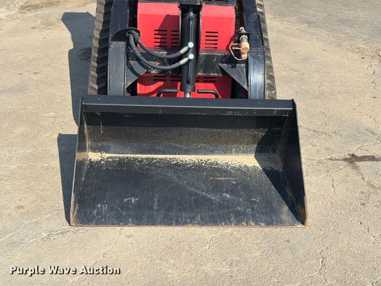 image for item FK5229 2024 Valley Pioneer SCL850 compact utility loader