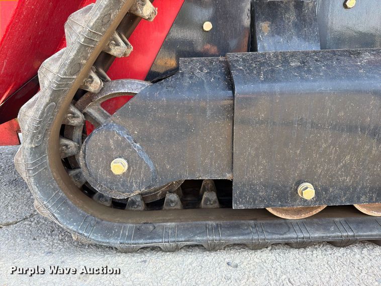 image for item FK5229 2024 Valley Pioneer SCL850 compact utility loader