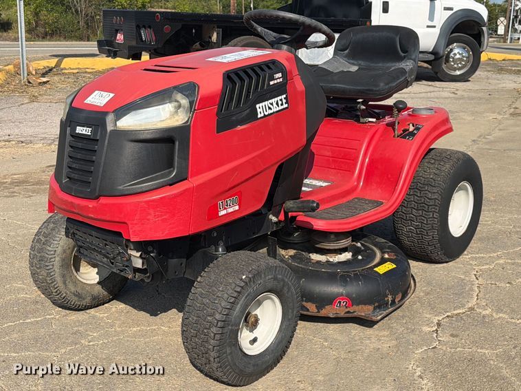 Huskee LT4200 lawn mower