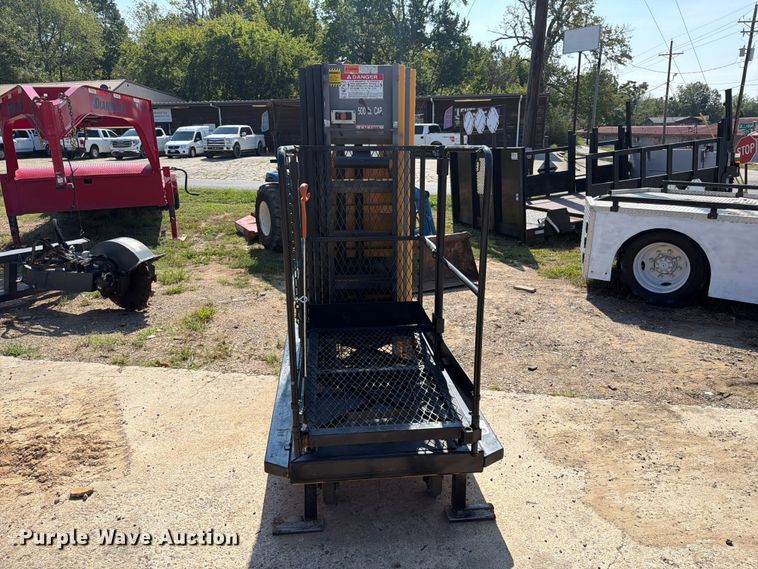 image for item FK5234 Workforce XLT1571 vertical lift