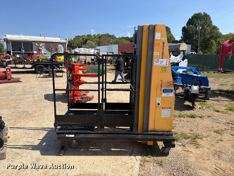 image for item FK5234 Workforce XLT1571 vertical lift