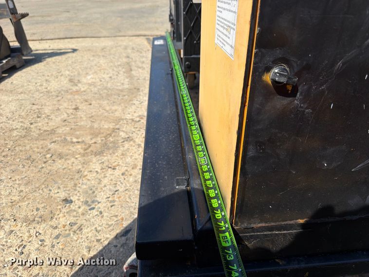 image for item FK5234 Workforce XLT1571 vertical lift