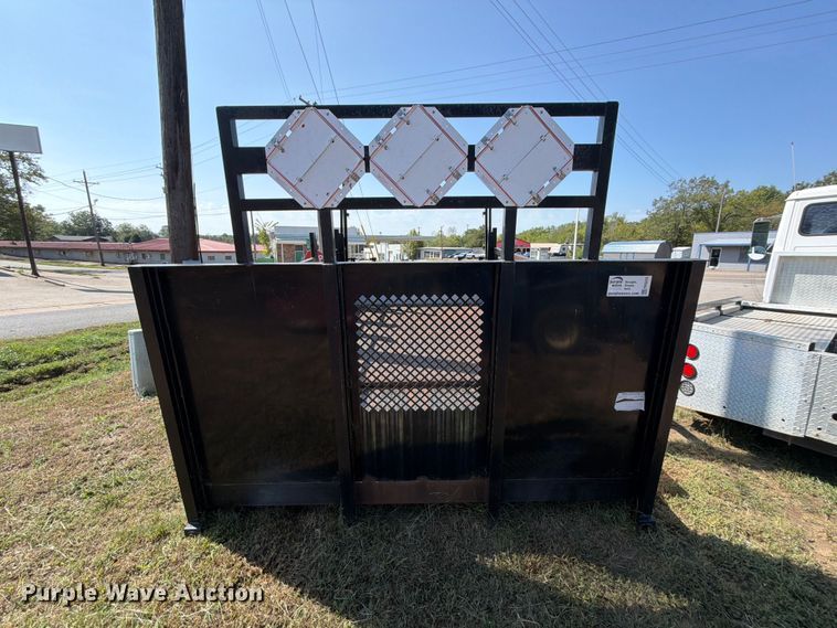 image for item FK5235 Flatbed