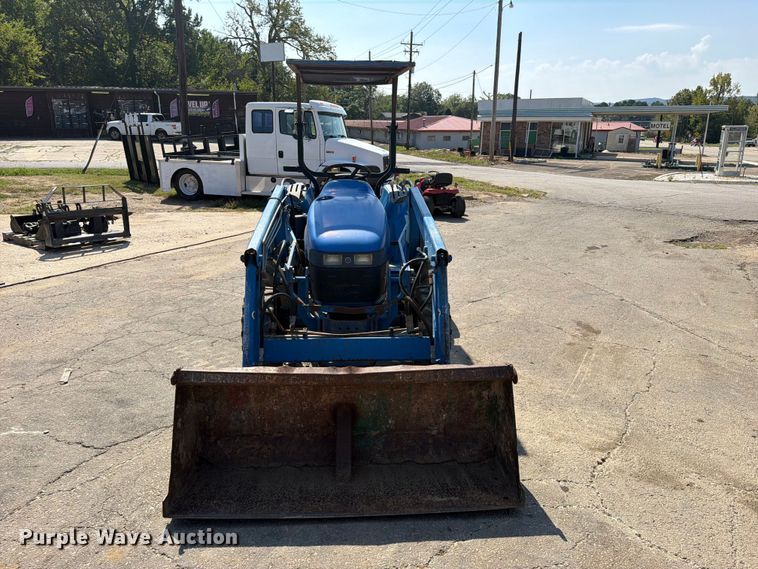 image for item FK5236 New Holland TC29 MFWD tractor