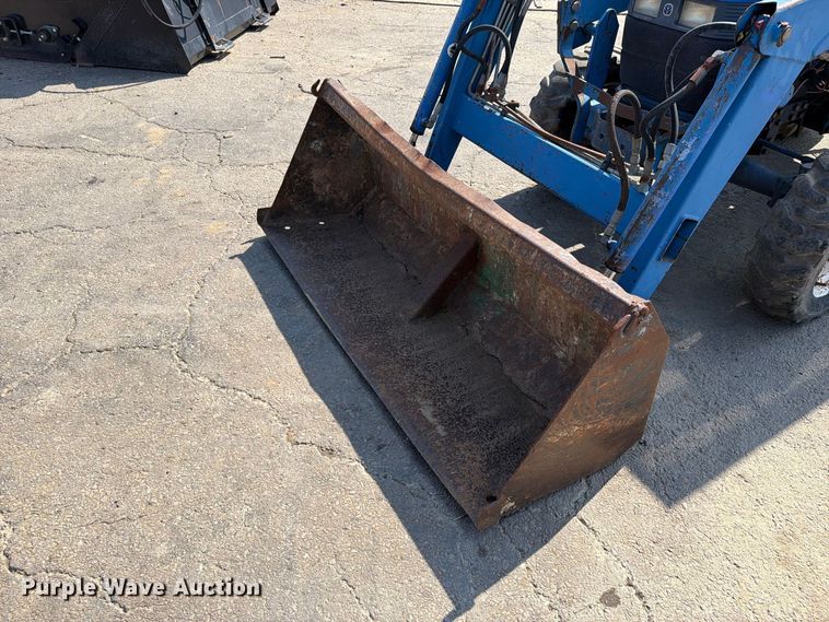 image for item FK5236 New Holland TC29 MFWD tractor