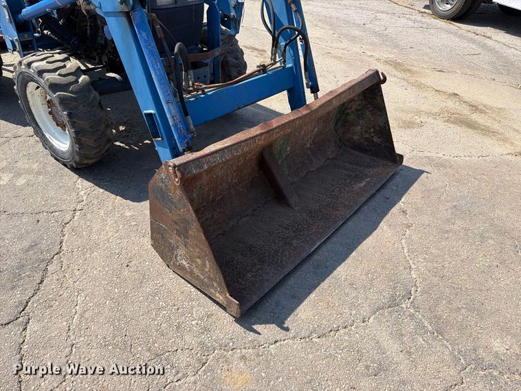 image for item FK5236 New Holland TC29 MFWD tractor