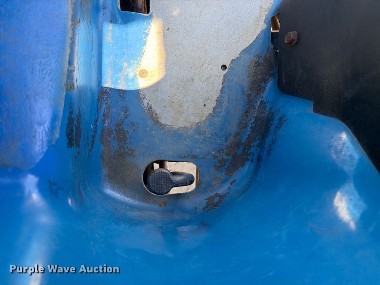 image for item FK5236 New Holland TC29 MFWD tractor