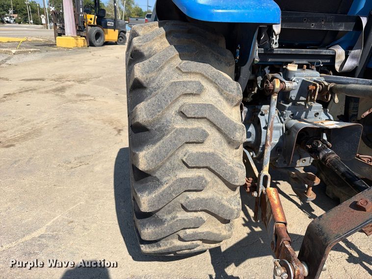 image for item FK5236 New Holland TC29 MFWD tractor