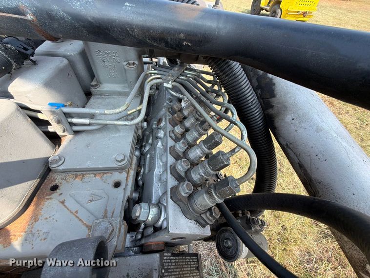 image for item FK5256 1994 Cummins B5.9-190 engine