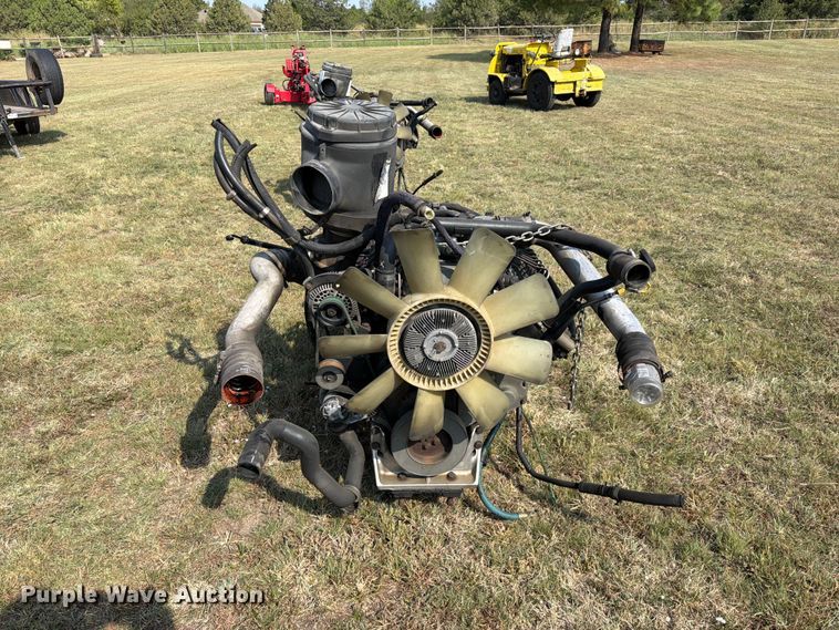 image for item FK5257 1994 Cummins B5.9-190 engine