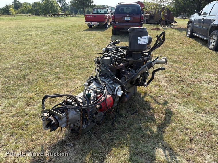 image for item FK5257 1994 Cummins B5.9-190 engine