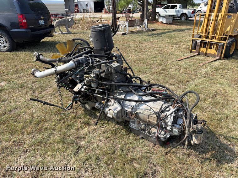 image for item FK5257 1994 Cummins B5.9-190 engine