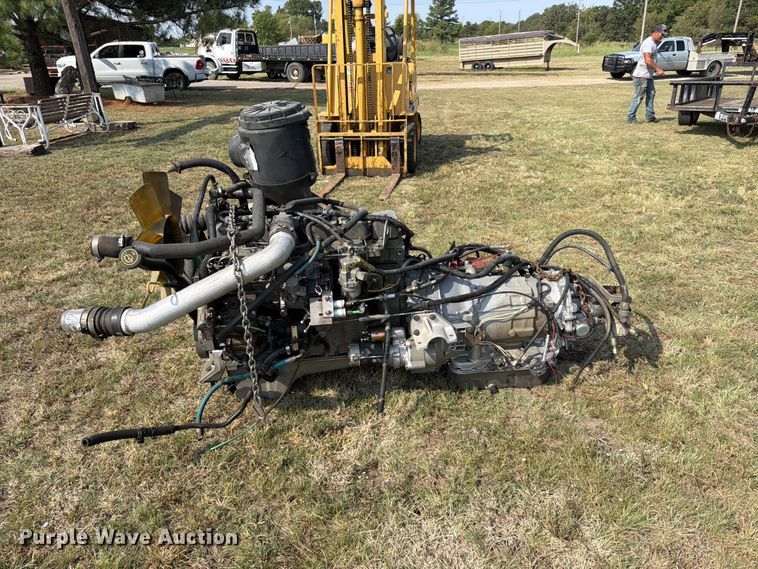 image for item FK5257 1994 Cummins B5.9-190 engine