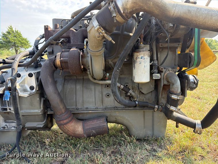 image for item FK5257 1994 Cummins B5.9-190 engine