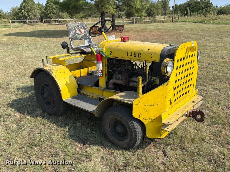 image for item FK5259 Clarktor aircraft tug