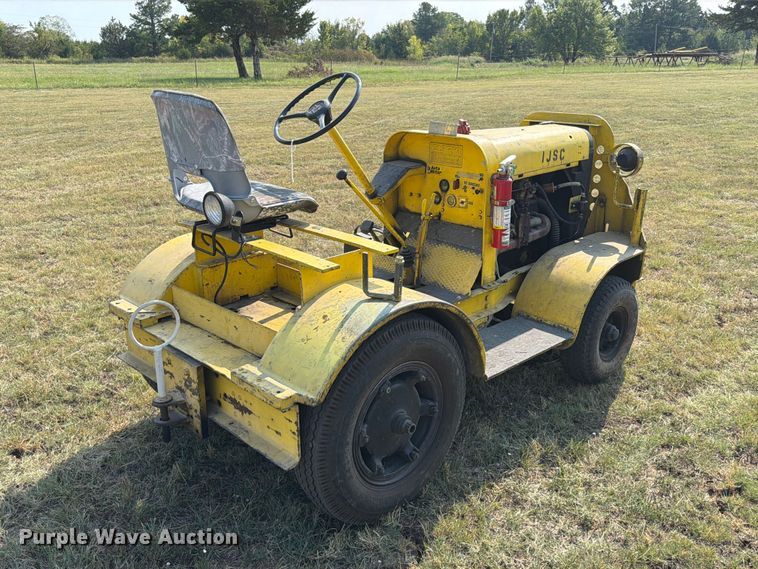 image for item FK5259 Clarktor aircraft tug