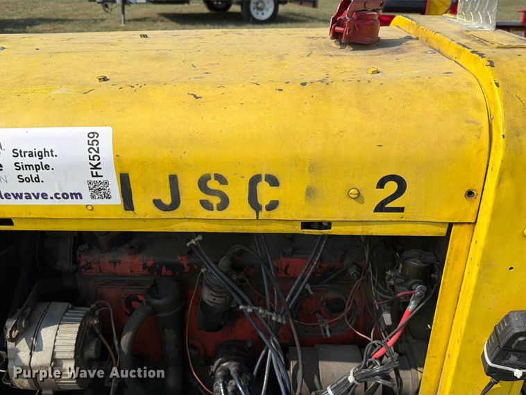 image for item FK5259 Clarktor aircraft tug