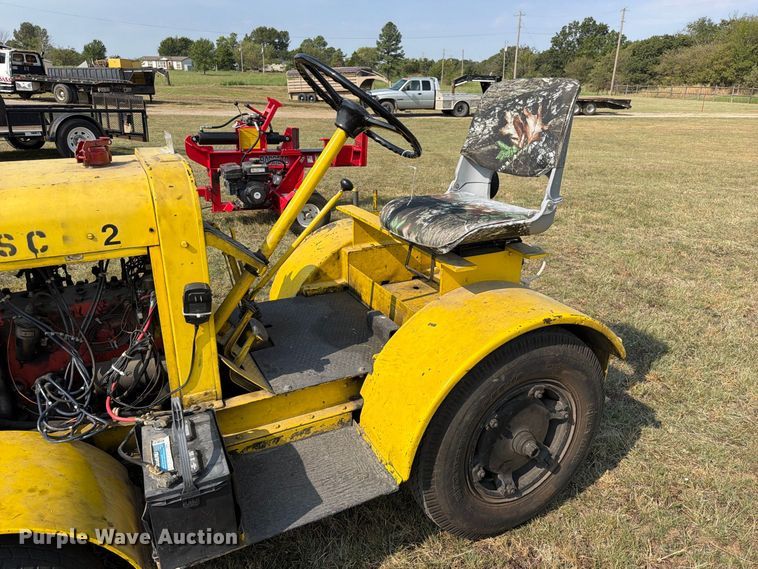 image for item FK5259 Clarktor aircraft tug