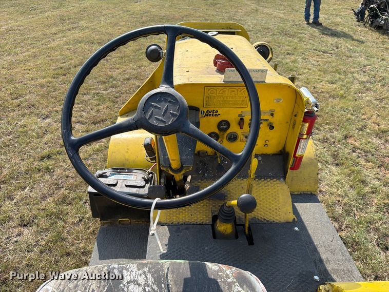 image for item FK5259 Clarktor aircraft tug