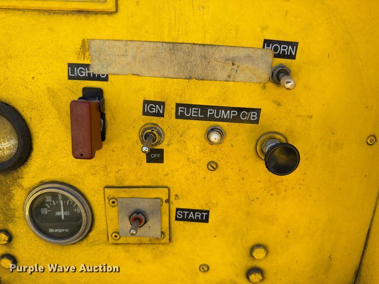 image for item FK5259 Clarktor aircraft tug