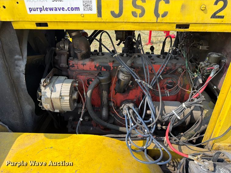 image for item FK5259 Clarktor aircraft tug