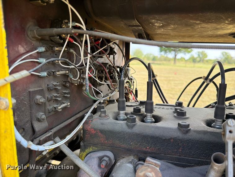image for item FK5259 Clarktor aircraft tug