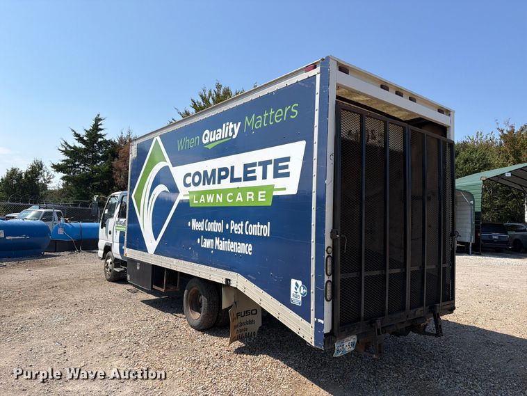 image for item FK5262 2005 Chevrolet W4S042 box truck