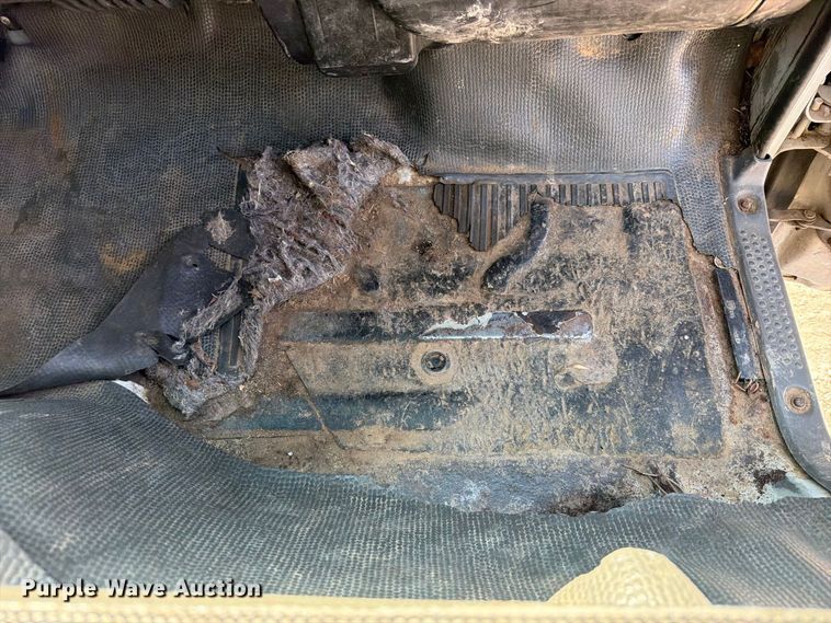 image for item FK5262 2005 Chevrolet W4S042 box truck