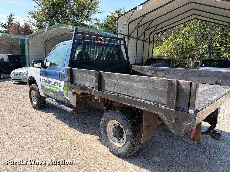image for item FK5264 2004 Ford F250 Super Duty flatbed pickup truck