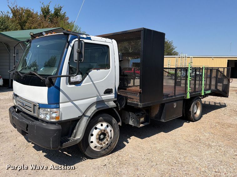 2006 Ford Low Cab Forward flatbed truck
