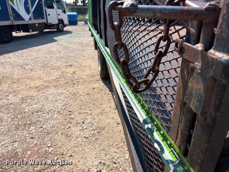 image for item FK5265 2006 Ford Low Cab Forward flatbed truck