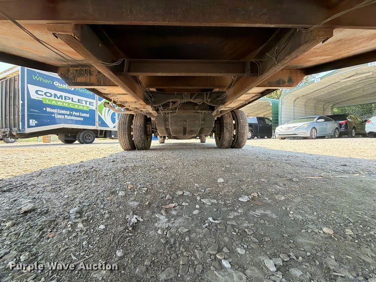 image for item FK5265 2006 Ford Low Cab Forward flatbed truck
