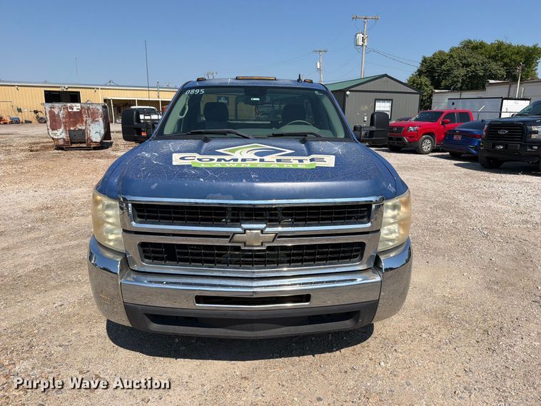 image for item FK5266 2008 Chevrolet Silverado 2500HD pickup truck