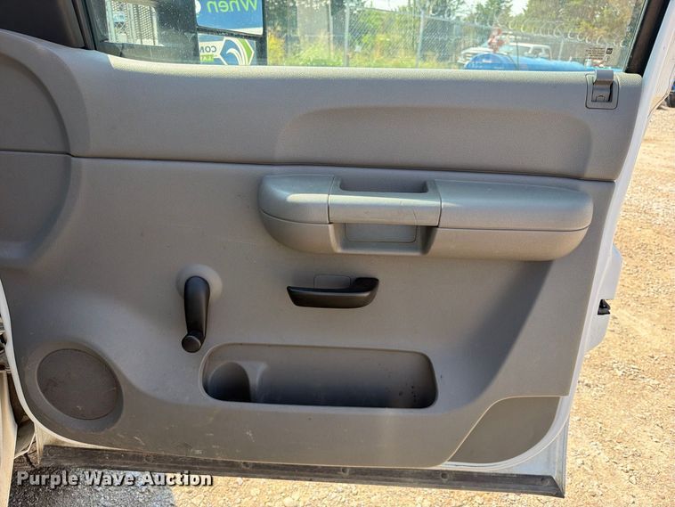 image for item FK5266 2008 Chevrolet Silverado 2500HD pickup truck
