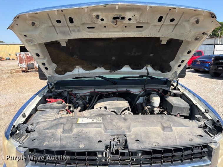image for item FK5266 2008 Chevrolet Silverado 2500HD pickup truck