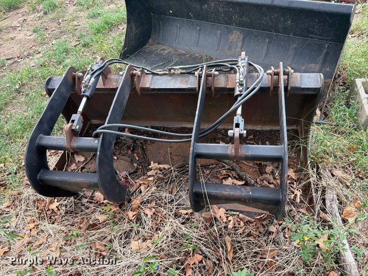 67" skid steer grapple bucket