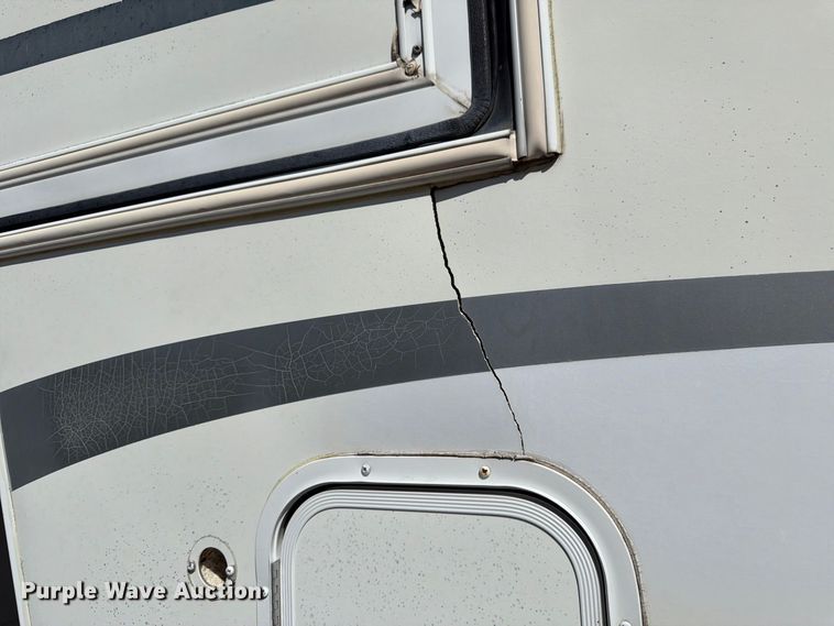 image for item FM7640 1999 Forest River Cardinal Towables camper