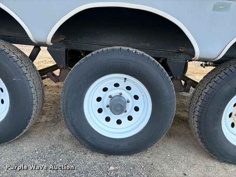 image for item FM7640 1999 Forest River Cardinal Towables camper