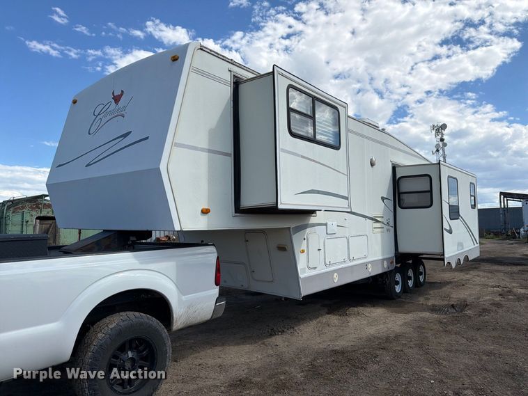 image for item FM7640 1999 Forest River Cardinal Towables camper