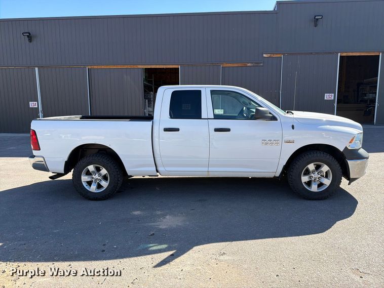 image for item FM7649 2014 RAM 1500 Ext. Cab pickup truck