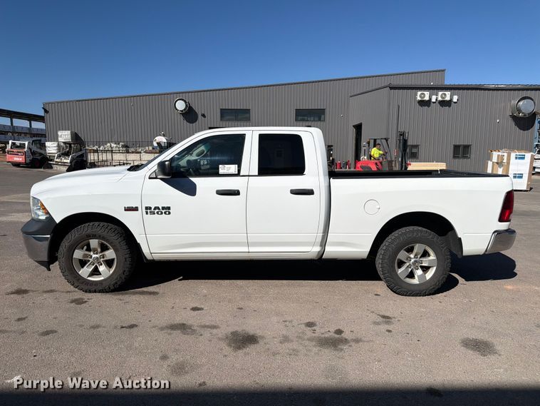 image for item FM7649 2014 RAM 1500 Ext. Cab pickup truck