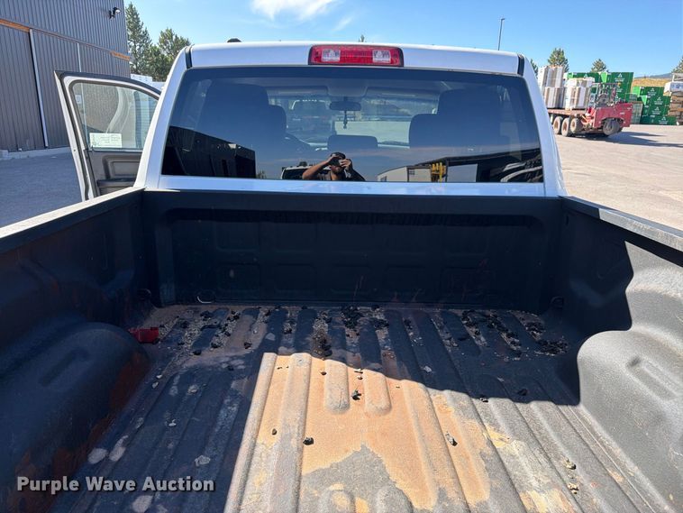 image for item FM7649 2014 RAM 1500 Ext. Cab pickup truck