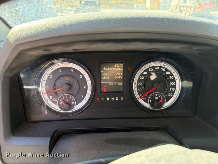 image for item FM7649 2014 RAM 1500 Ext. Cab pickup truck