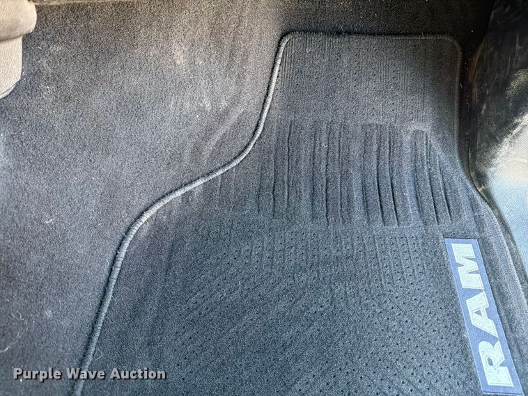image for item FM7649 2014 RAM 1500 Ext. Cab pickup truck