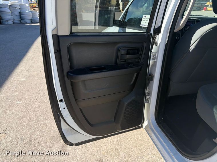 image for item FM7649 2014 RAM 1500 Ext. Cab pickup truck